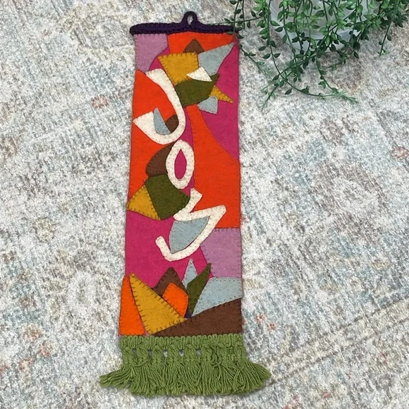 Vintage felt wall hanging - Picture 3 of 8